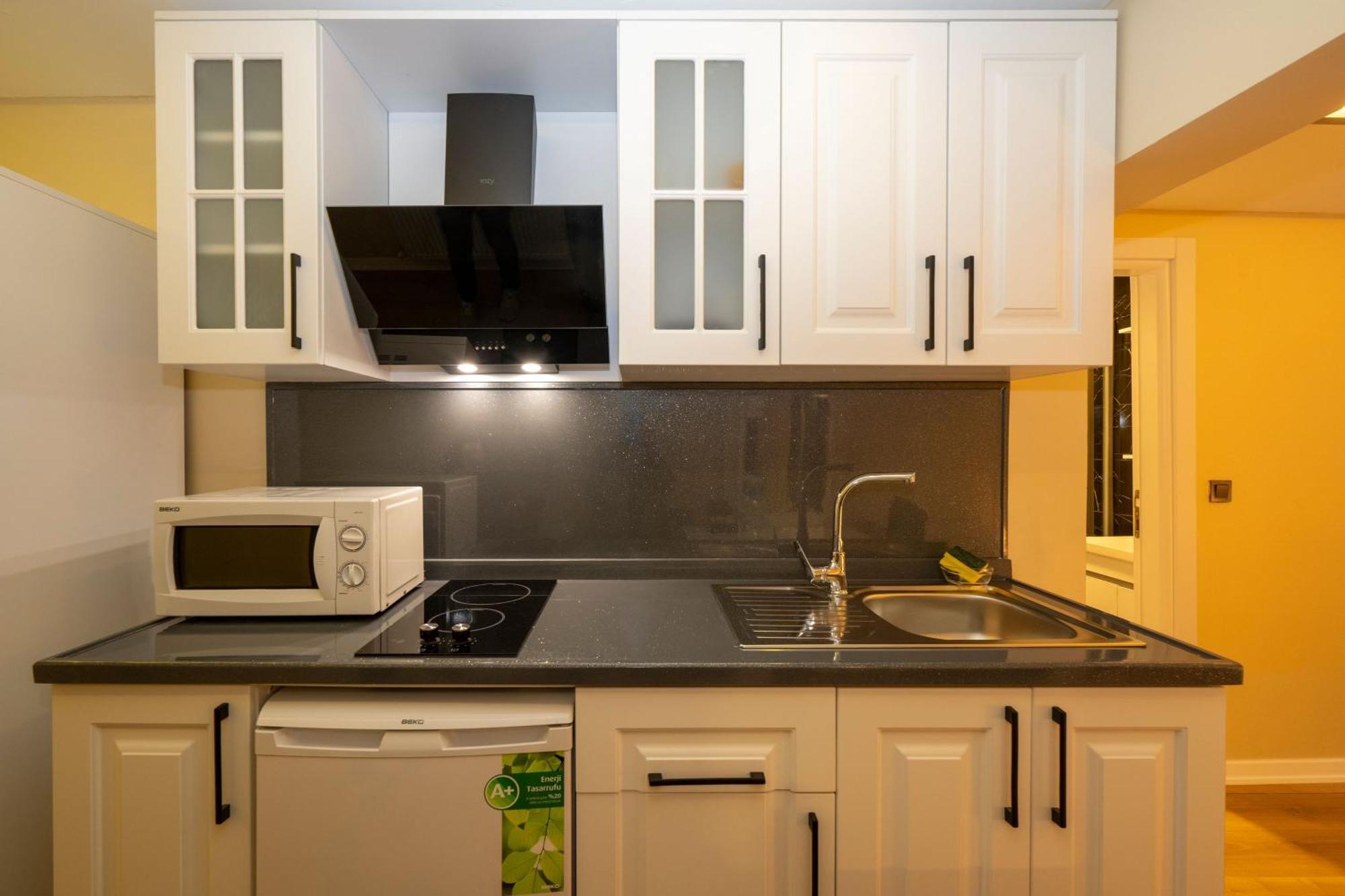 Aiza Suites Istanbul Bagian luar foto