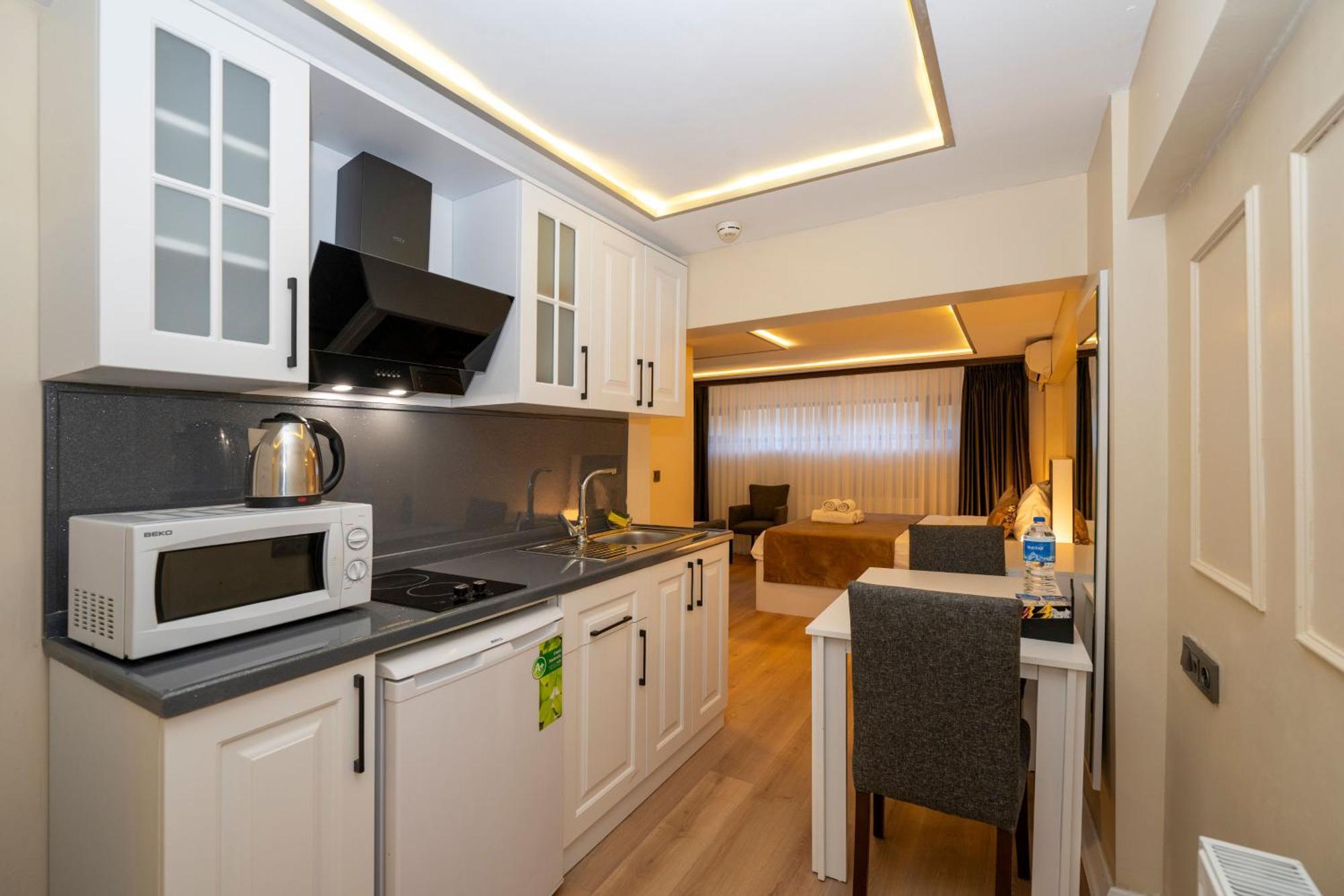 Aiza Suites Istanbul Bagian luar foto